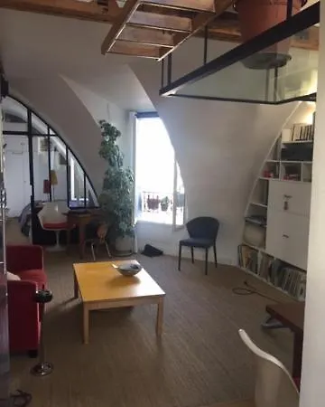 Location 11 Париж